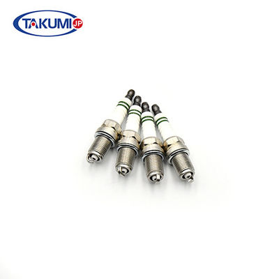 comprare Le candele automatiche del centro di rame nichelano l'elettrodo 0.8mm Gap della lega per LAND CRUISER fabbricazione online