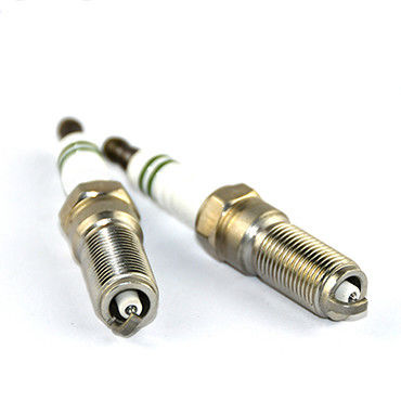 Scintille Iridium M14*1.25 filo 90919-01233 90919-01253 per Toyota Infiniti Mazda Subaru