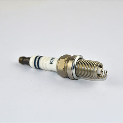 Le candele dell'automobile abbinano per DAIHATSU ISUZU NISSAN HONDA